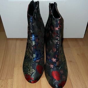 Floral boots